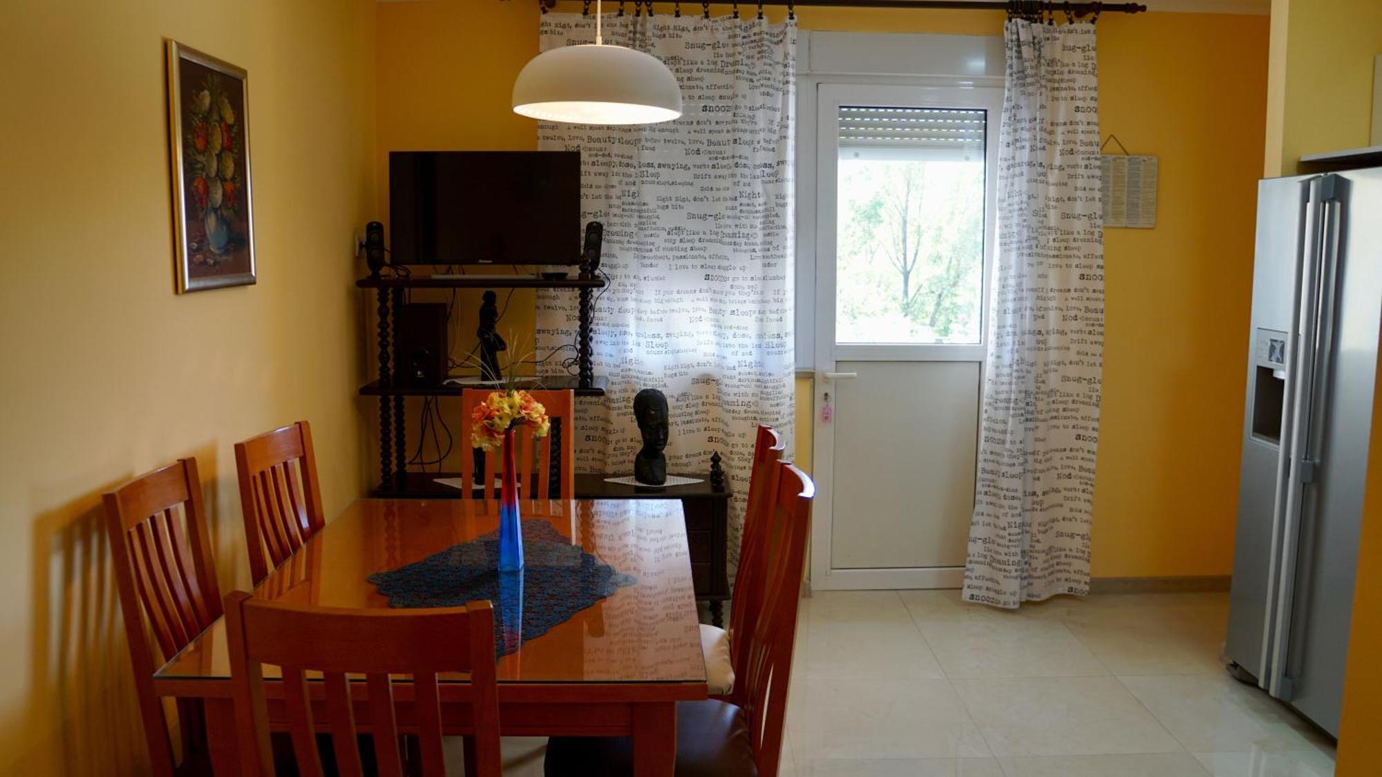 Apartments Niksa Kastelan أوميس المظهر الخارجي الصورة